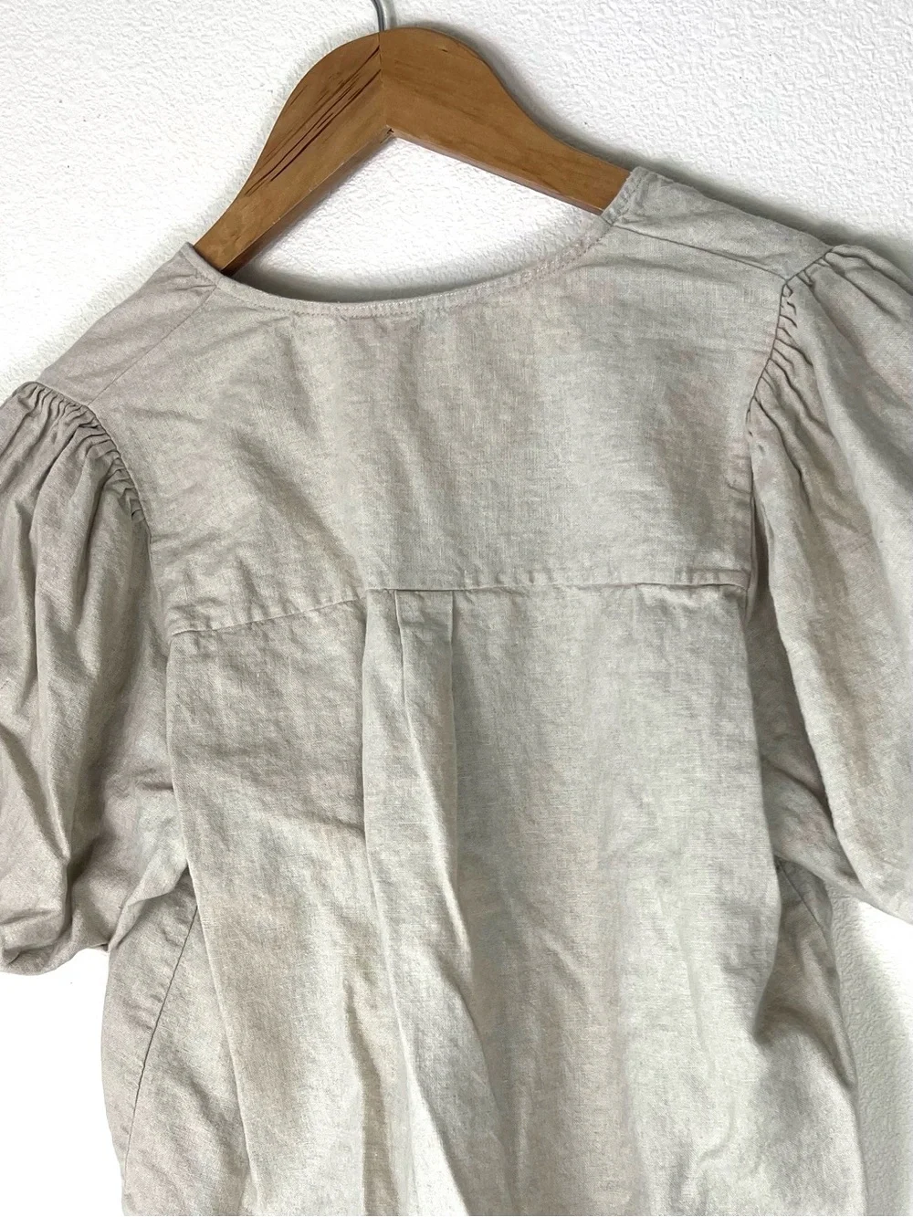 Zara Beige Linen Short Sleeve Top with Black Bow Ties Small